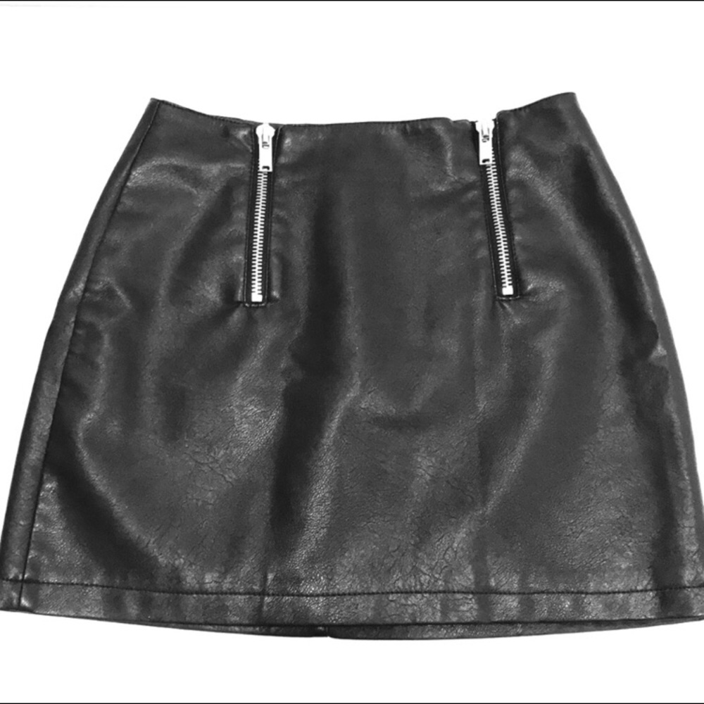 Forever 21 Pleather Skirt 🖤